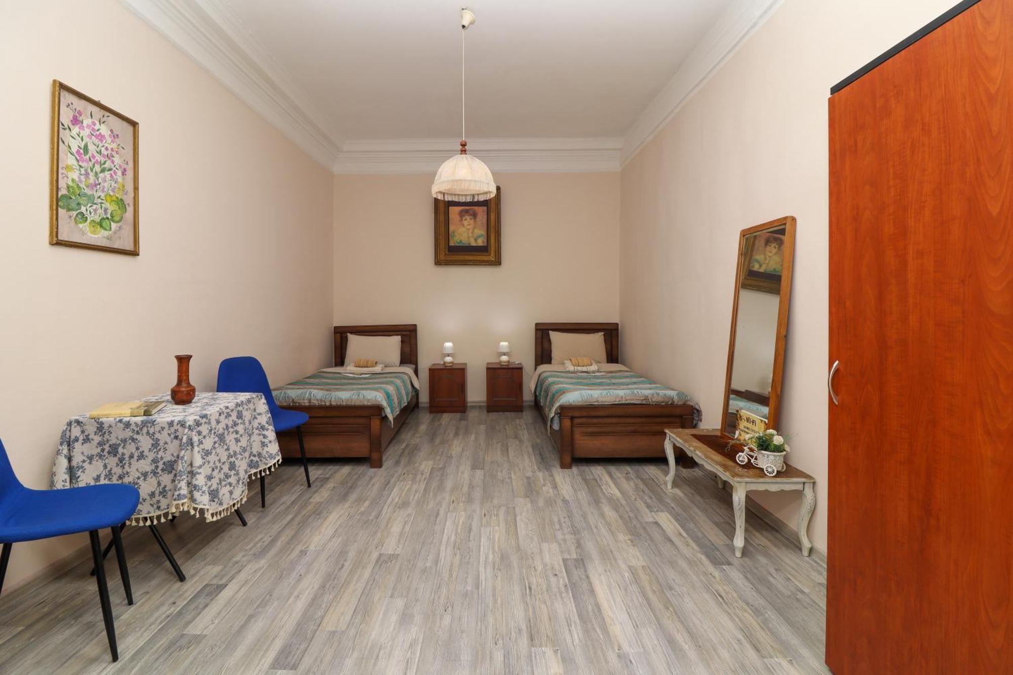 Leon Rooms Tbilisi Buitenkant foto