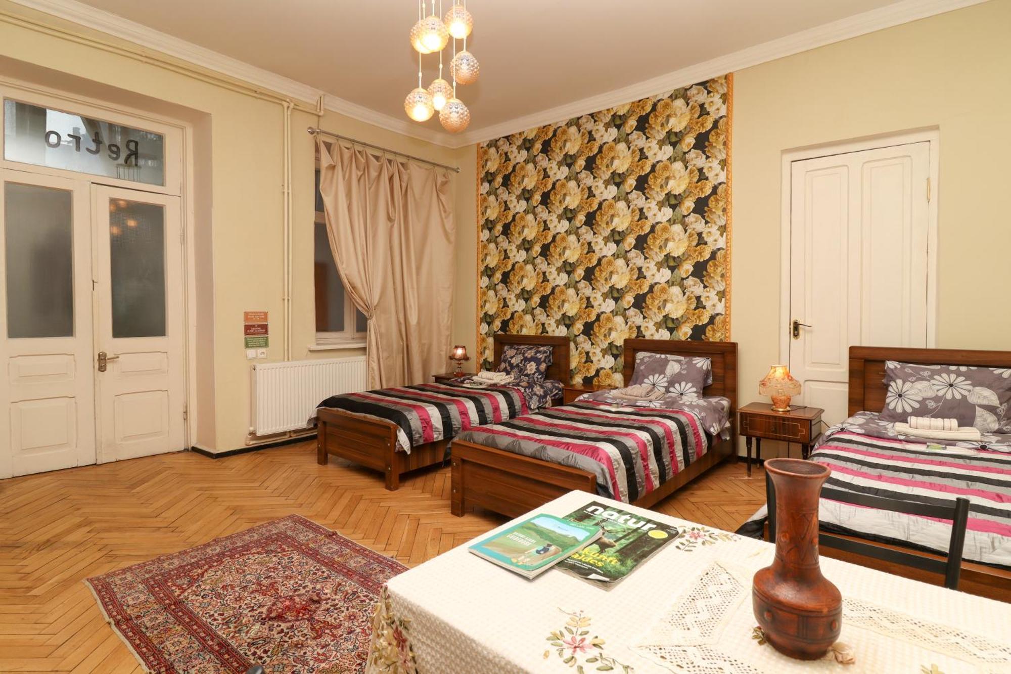 Leon Rooms Tbilisi Buitenkant foto