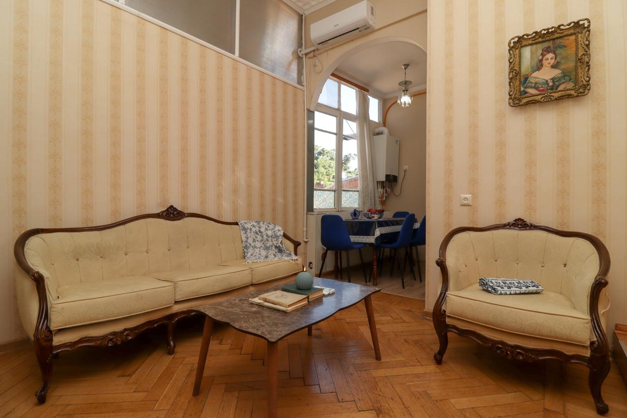 Leon Rooms Tbilisi Buitenkant foto