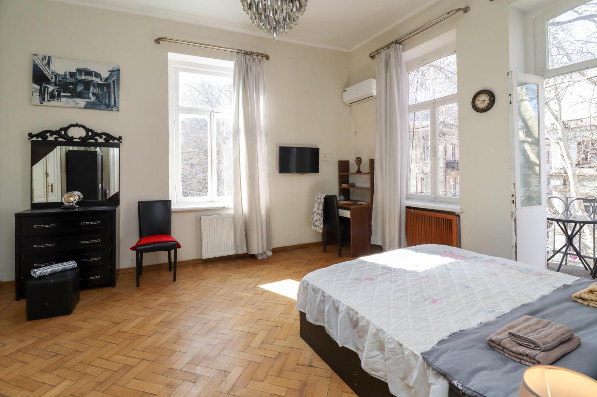 Leon Rooms Tbilisi Buitenkant foto